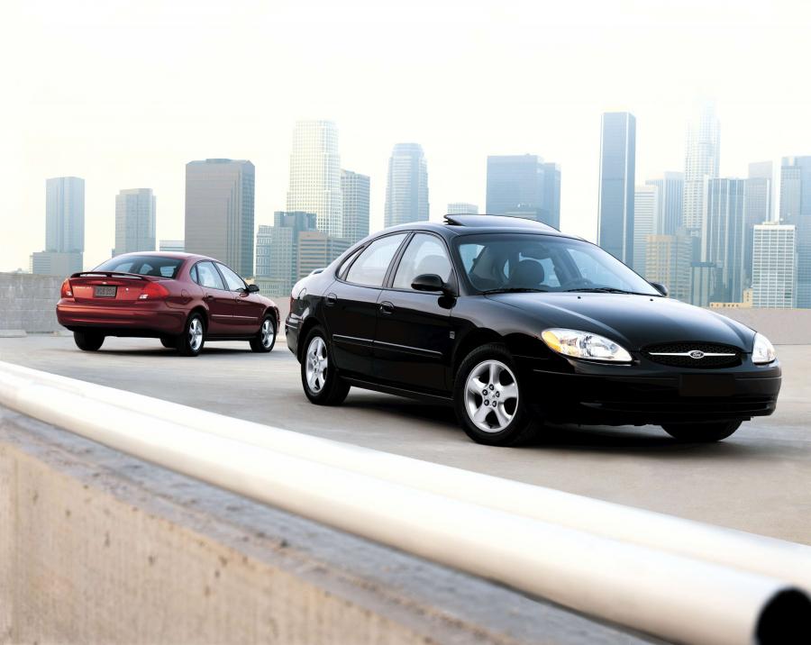  Ford Taurus 2000 года  (фото 49 из 92)